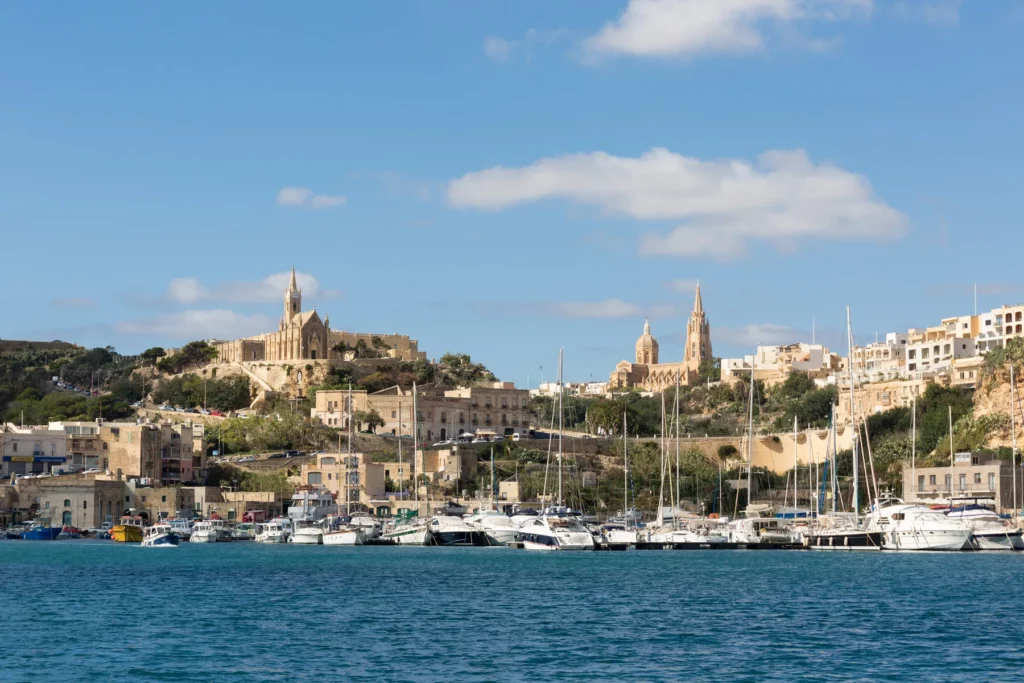 Meer, Hafen und Stadt Malta