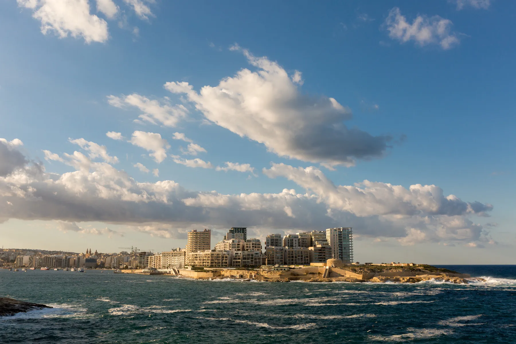 Meer und Stadtblick Malta