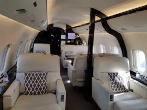 HL Travel Privatjet von innen