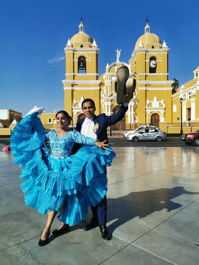 Tanzpaar in Peru